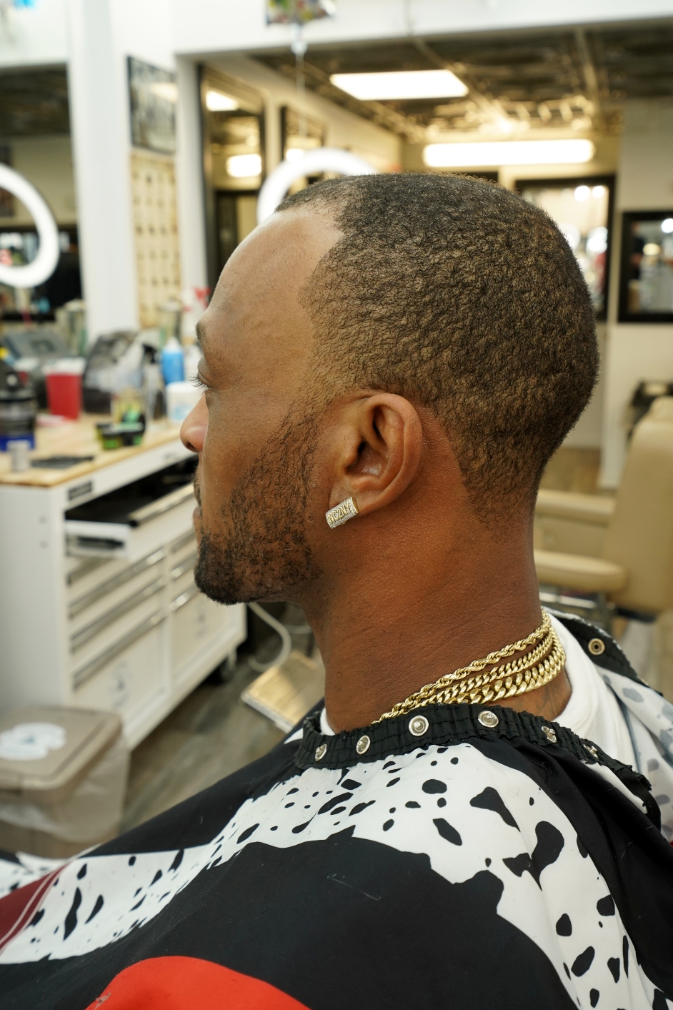 Beard and hair trim fade Flippers Barbershop Troy New York